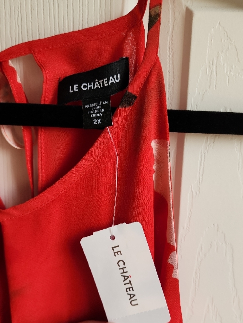 le chateau Red Floral Halter Tank with Open Back Tie Sz 2X - Picture 3 of 7